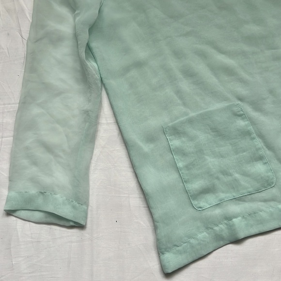 ⭐️CLUB Monaco Top⭐️ - Picture 3 of 7